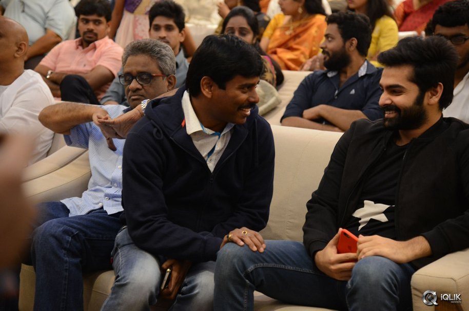 Kalyana-Vaibhogame-Movie-Audio-Launch